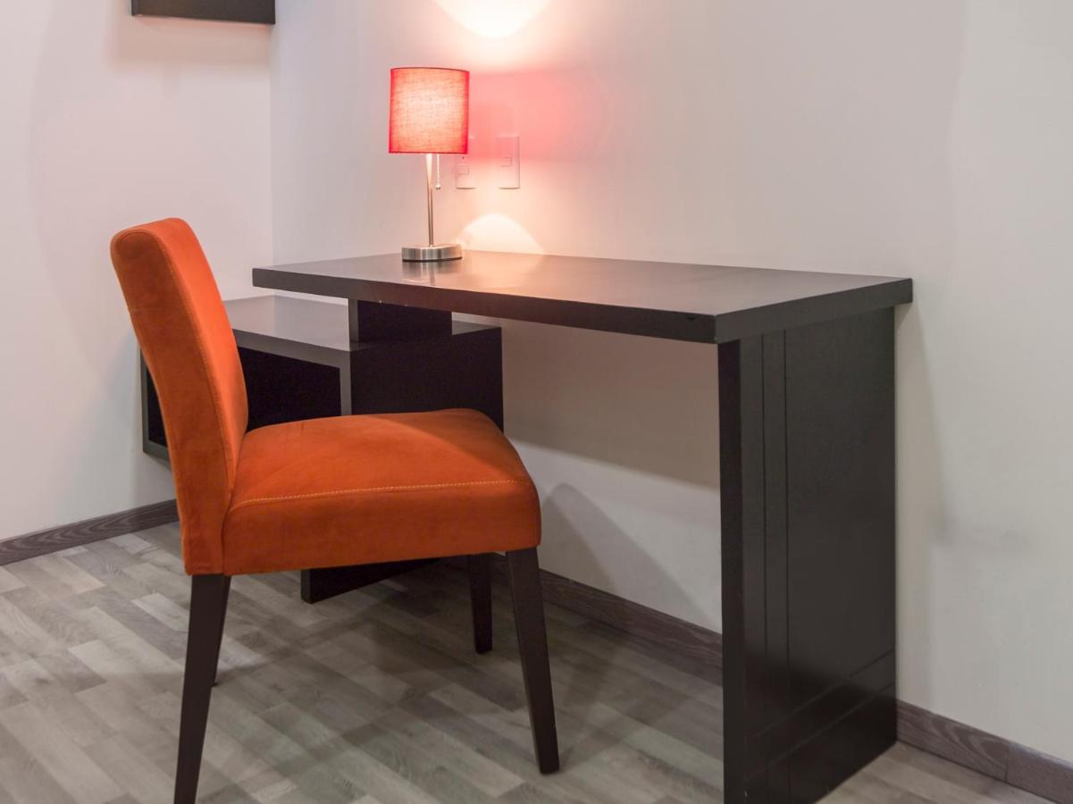 Smart Hotel Monterrey Bagian luar foto