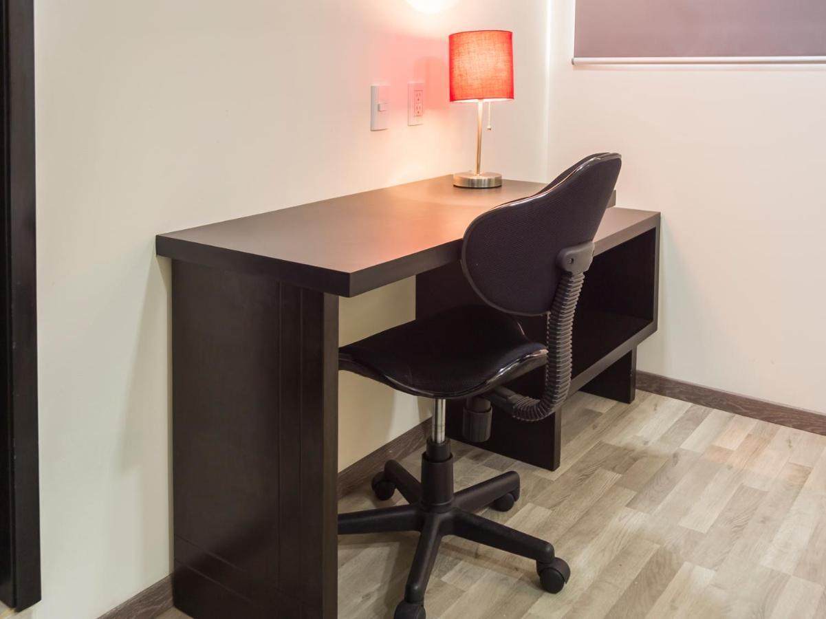 Smart Hotel Monterrey Bagian luar foto