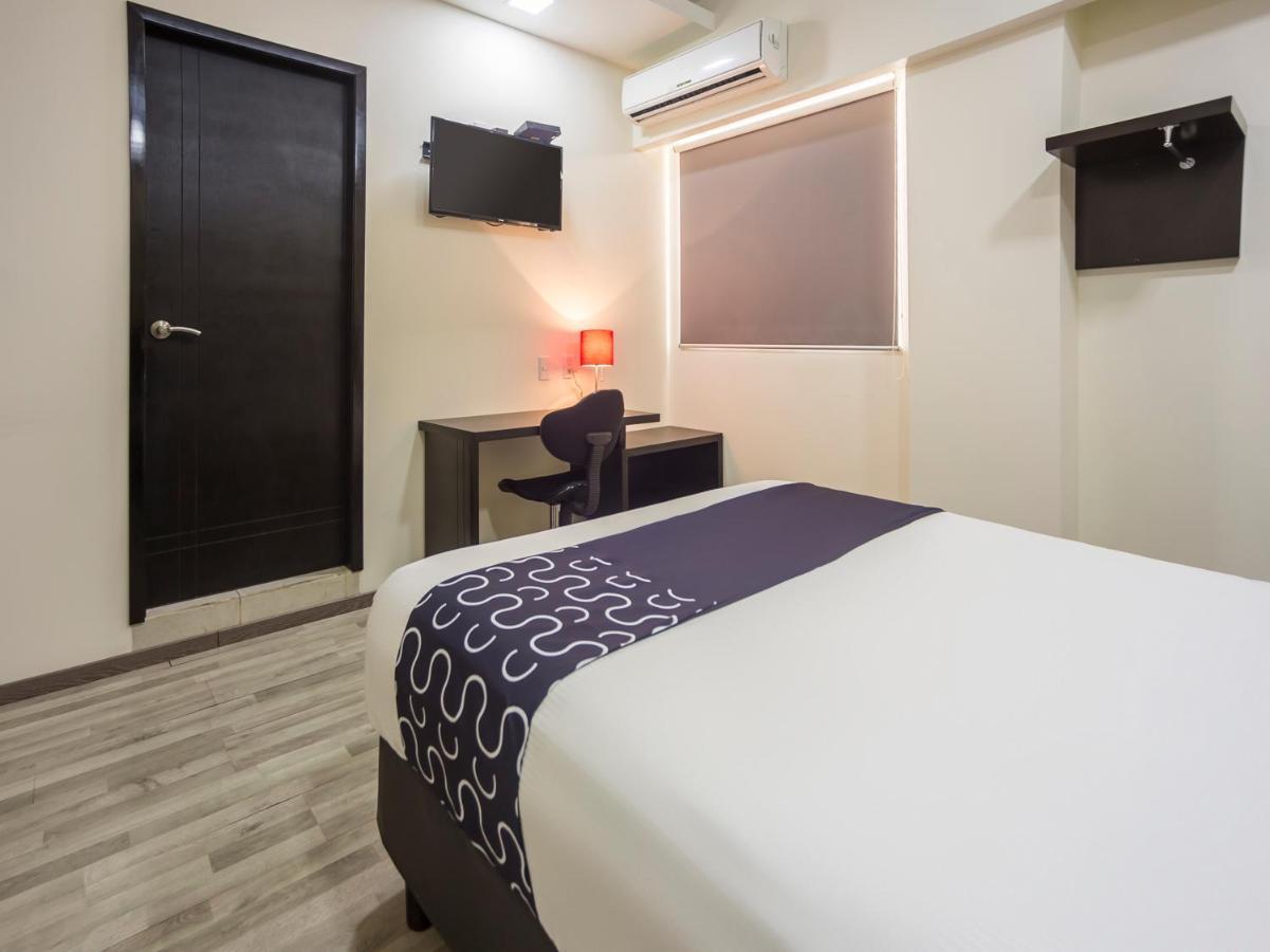 Smart Hotel Monterrey Bagian luar foto